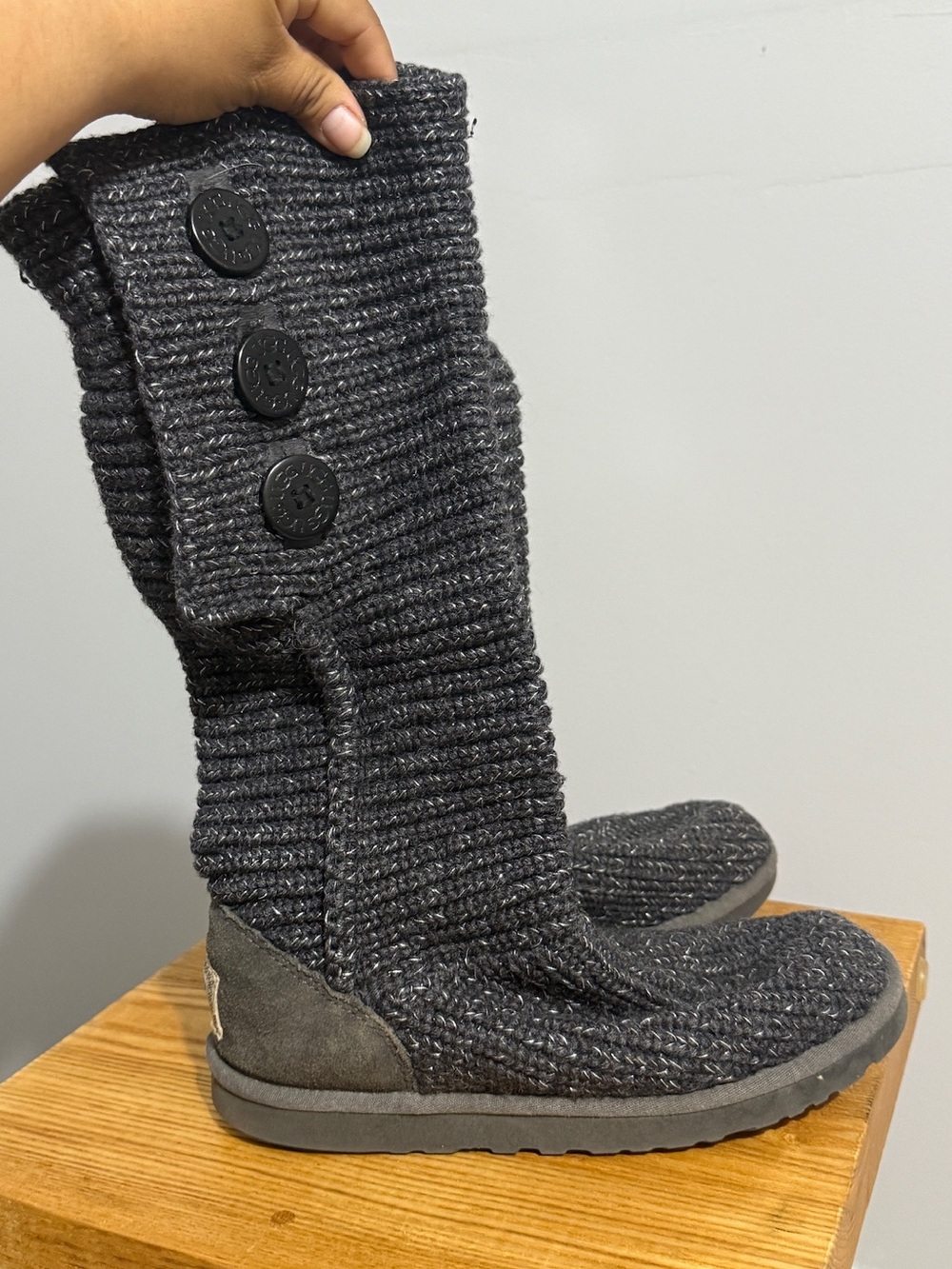 UGG Cardy Boots Womens 8 Gray Knit Tall 3 Button Sweater Slouch Winter Boots